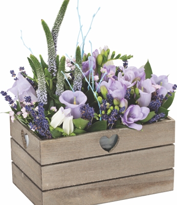 Spring wooden trough with heart