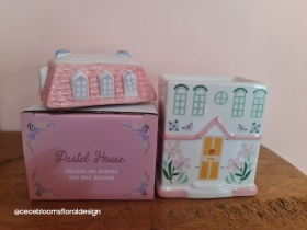 Pastel House   Oil Burner and Wax Warmer