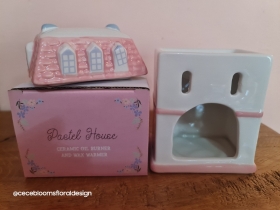 Pastel House   Oil Burner and Wax Warmer